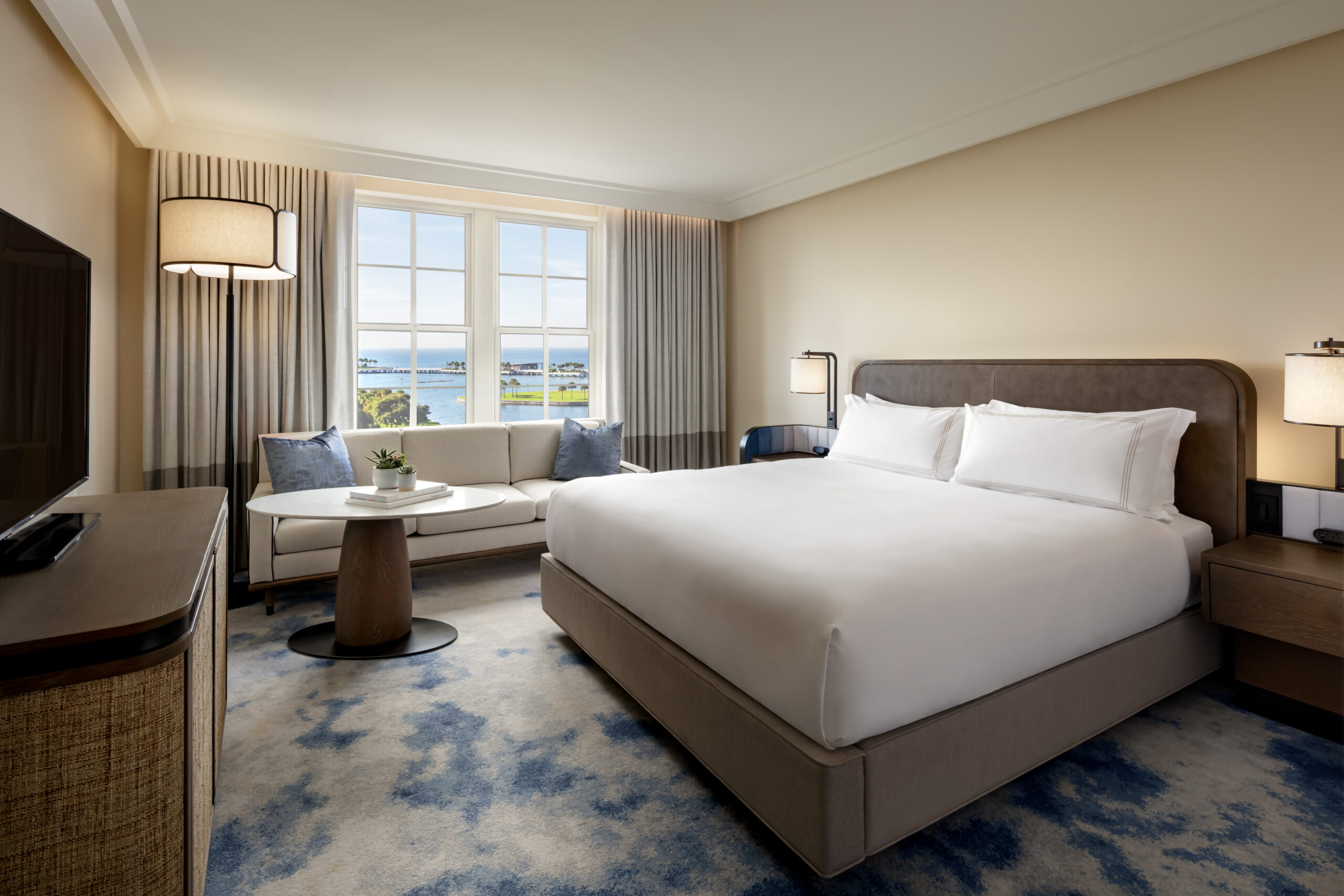 The Vinoy Resort & Gold Club