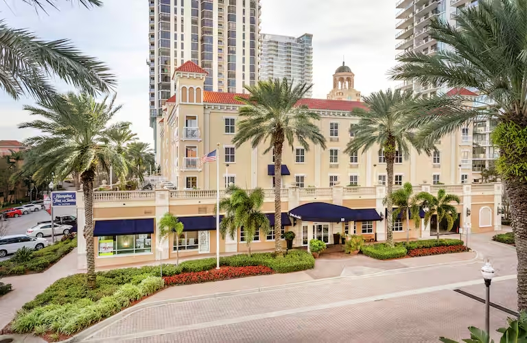 Hampton Inn & Suites - Downtown St. Petersburg